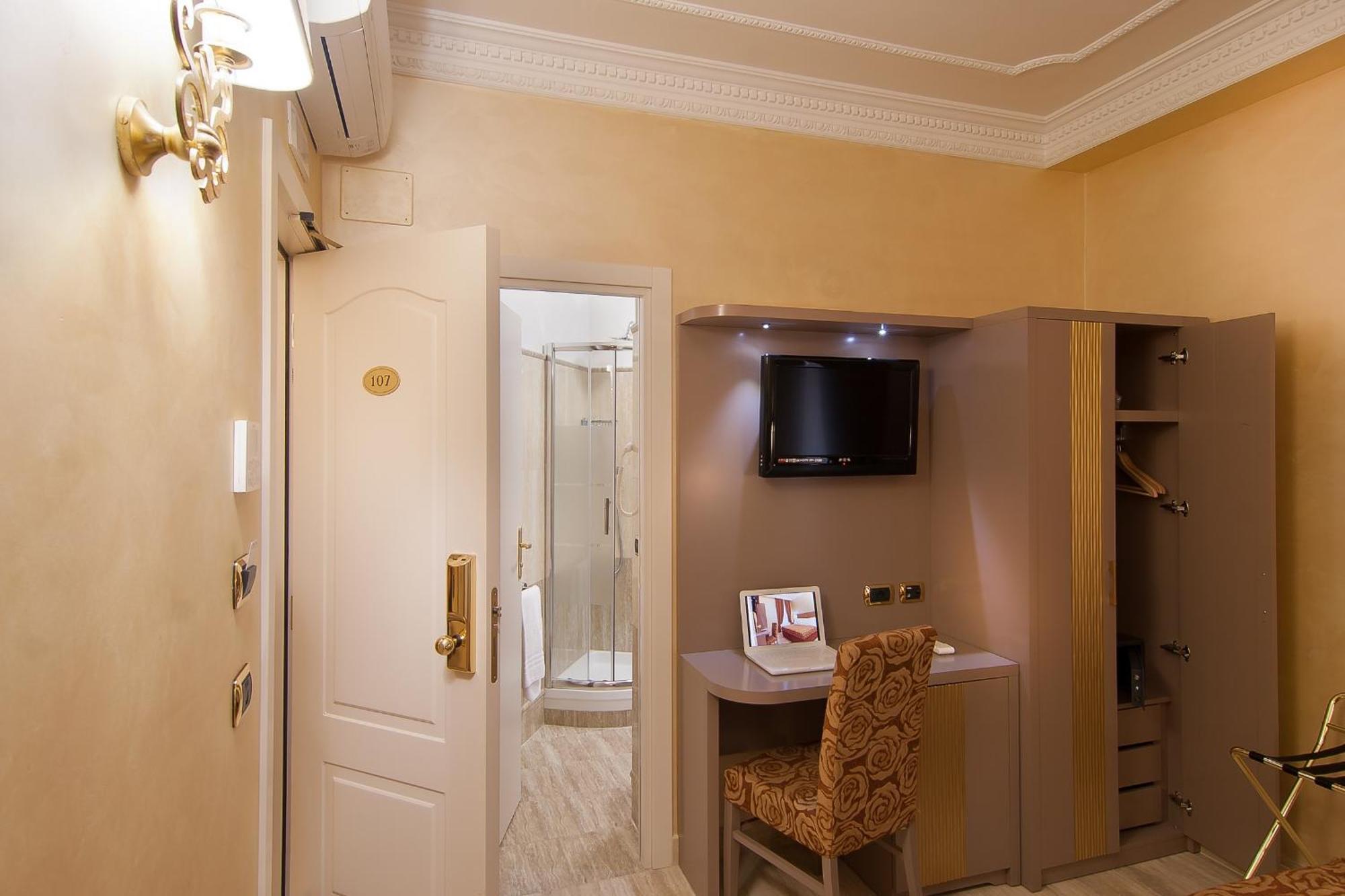 Hotel Fellini Rom